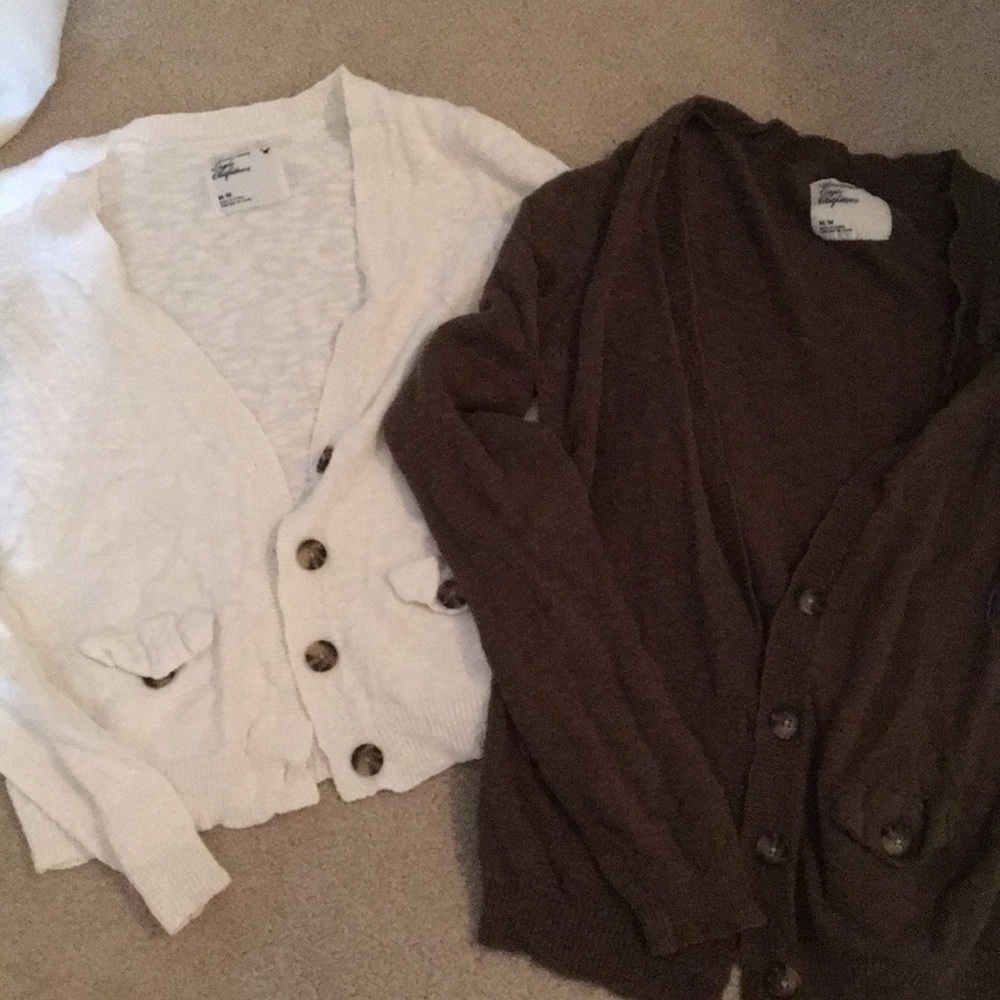 2 Cardigans